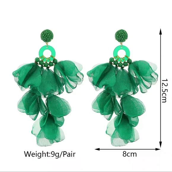 Green Cotton Flower Bohemian Earrings - Picture 4 of 5